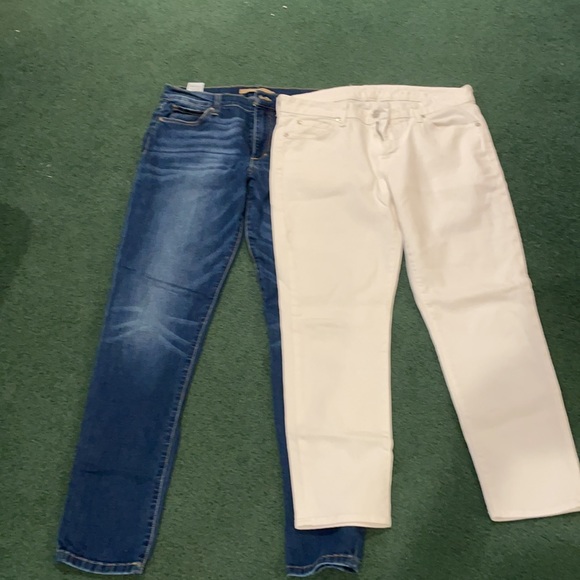 Denim. Size 30. - Picture 3 of 3